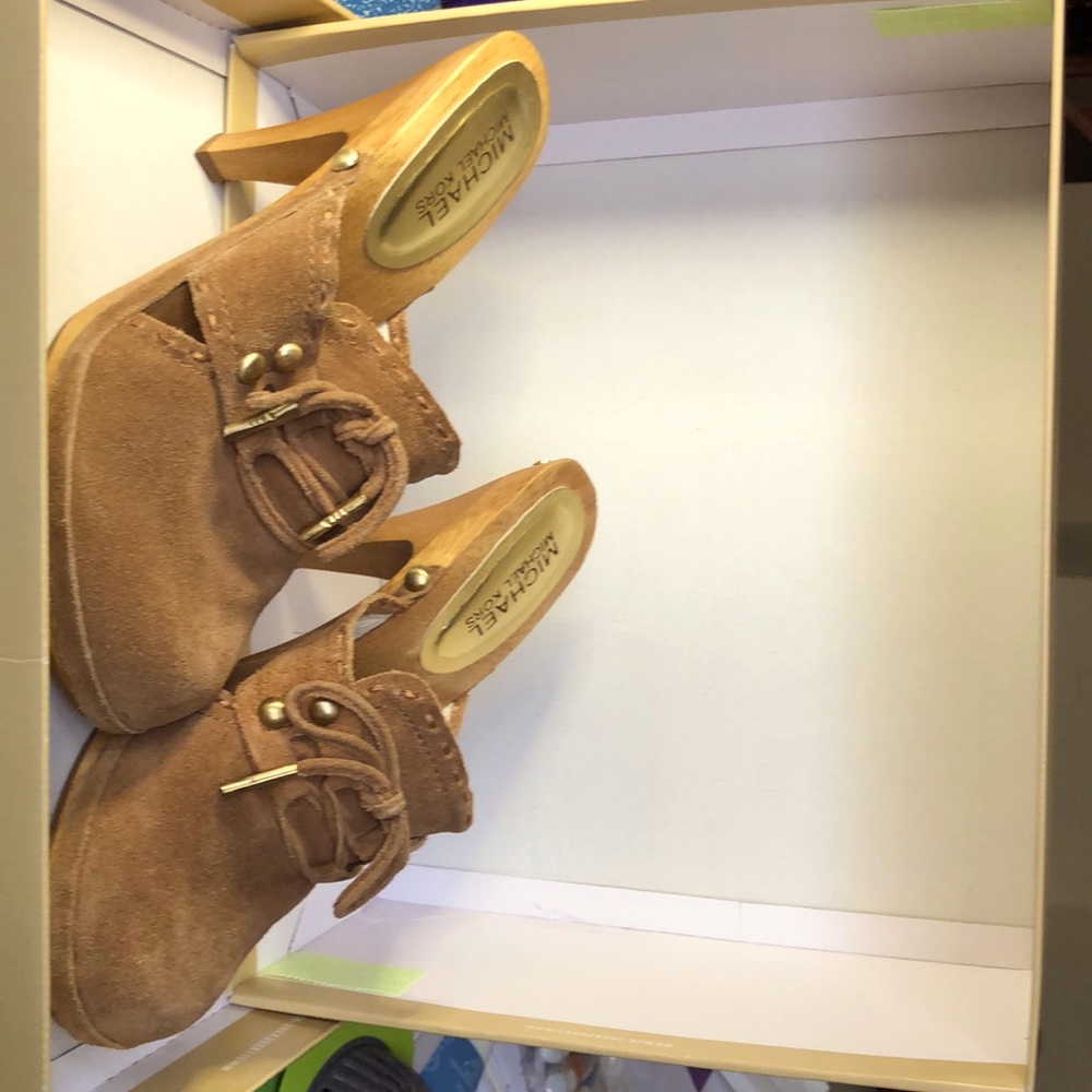 Michael Kors suede slides 6.5